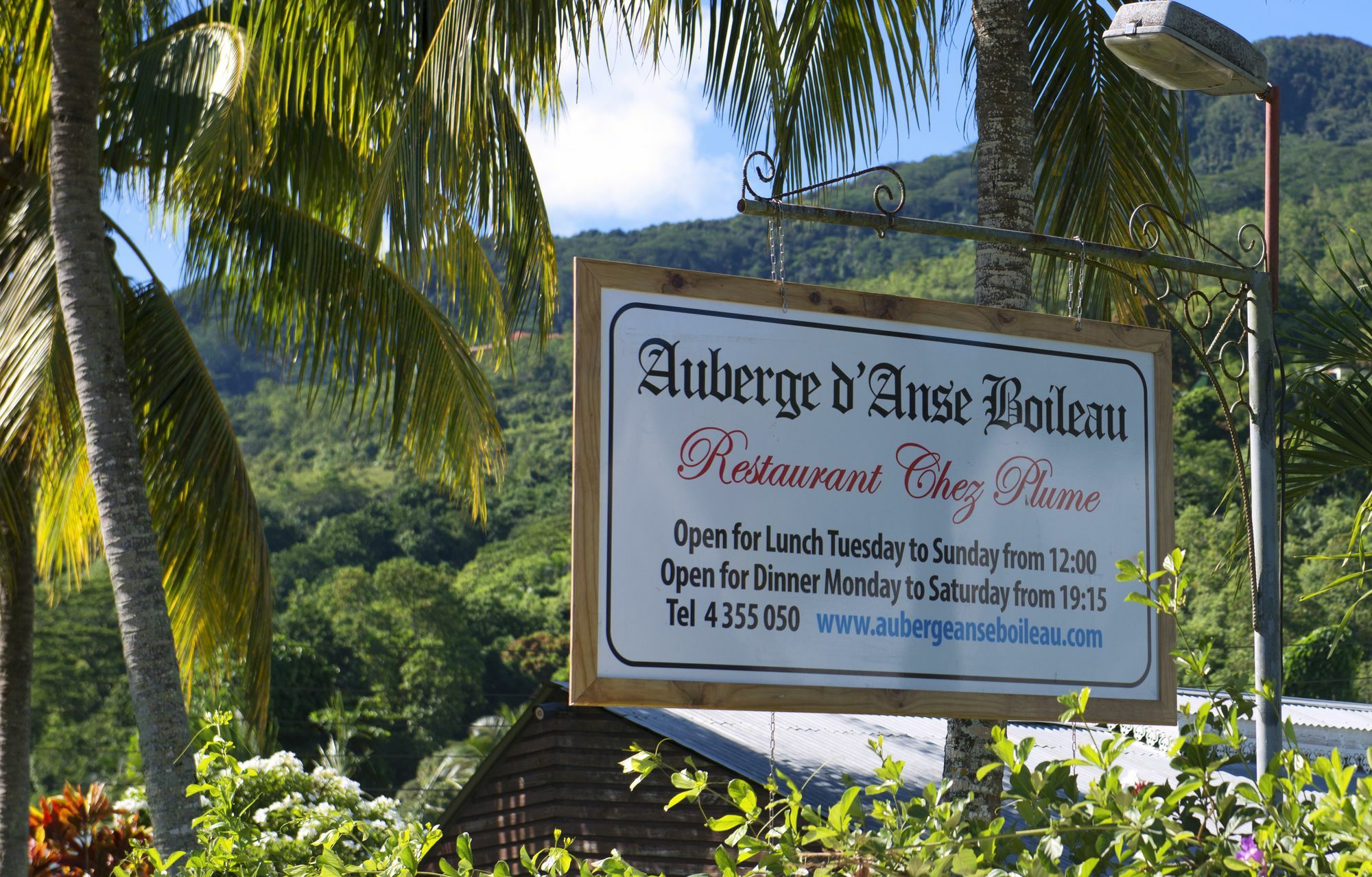 Auberge D'Anse Boileau & Restaurant Chez Plume Exterior photo